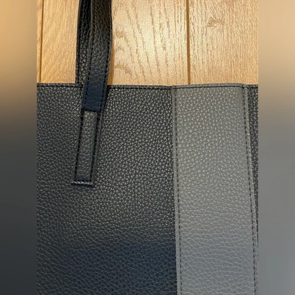 Vince Camuto Ciao Bella Black and Gray Leather Tote Bag – 17"x 11.5" - Picture 2 of 9